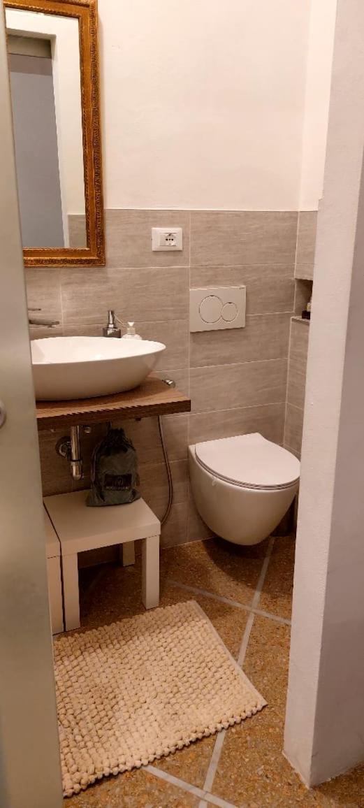 Migu Point Pisa Hotel Bagian luar foto